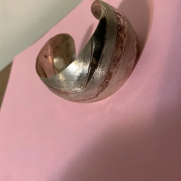 Cuff bracelet* - Picture 5 of 6